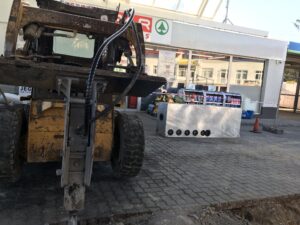 bobcat_bontas_torofejjel_betontores_bontas_maglod